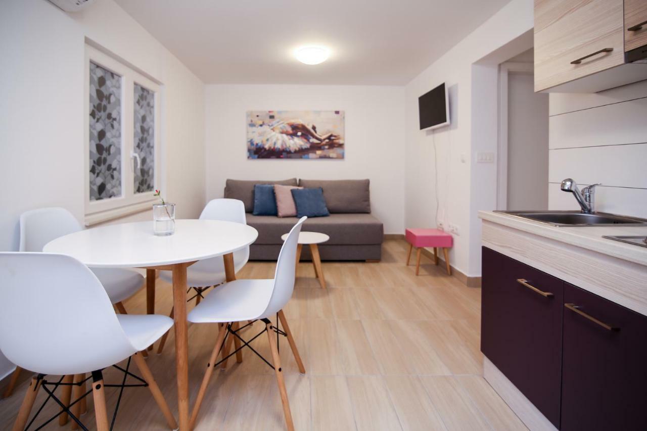 Apartamento Apartman L&A Biograd Na Moru Exterior foto