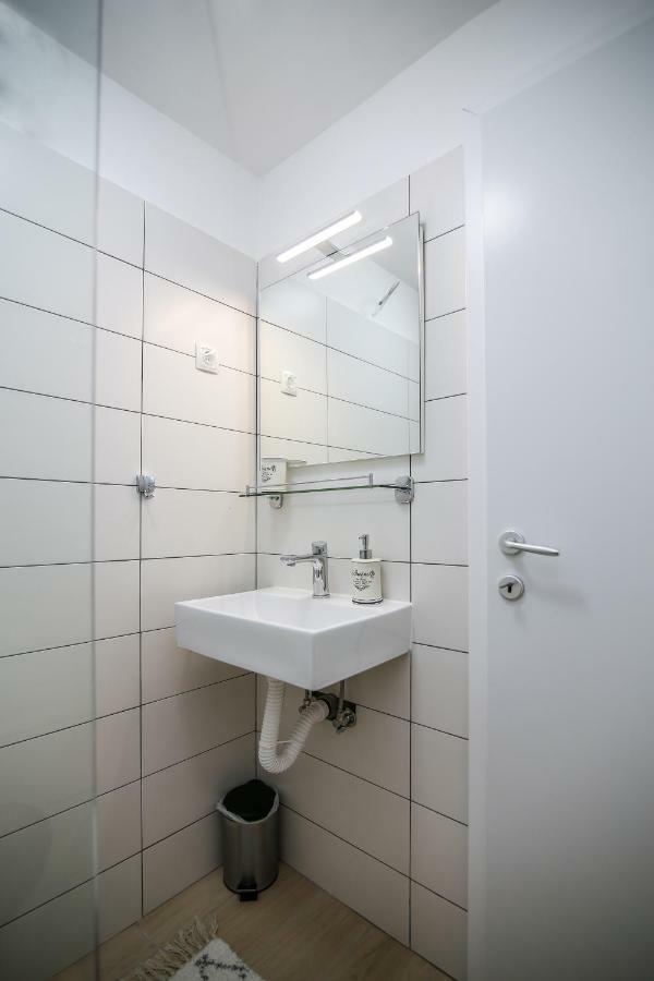 Apartamento Apartman L&A Biograd Na Moru Exterior foto